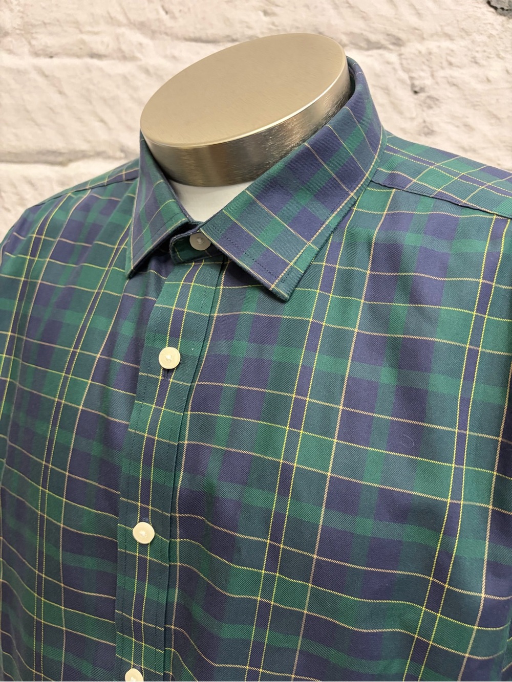 Untuckit Classic Tartan Plaid Navy Green Plaid Button Up Long Sleeve 100% Cotton